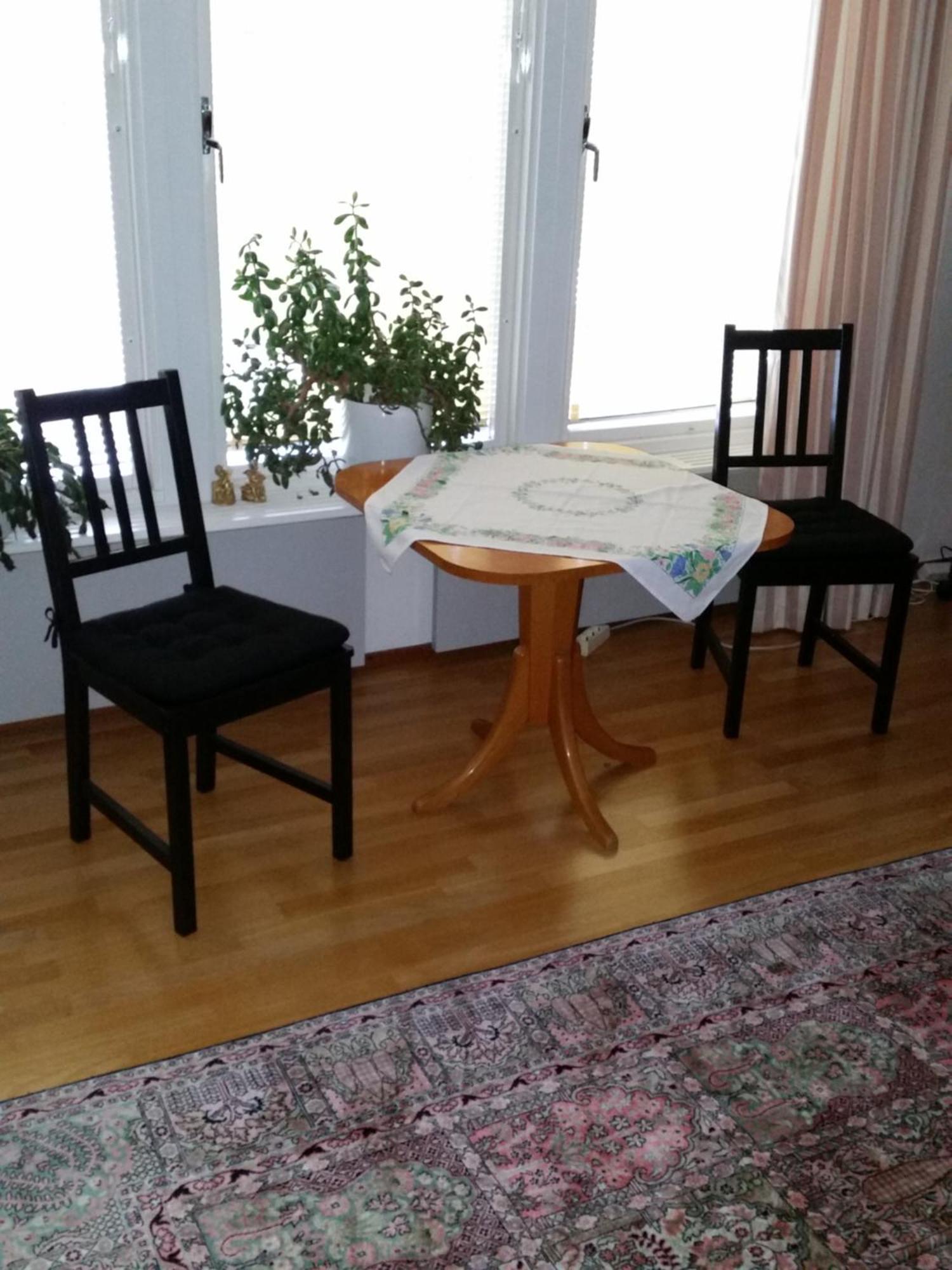 Marja-Liisa Vitikainen Apartment Kungsangen Bagian luar foto